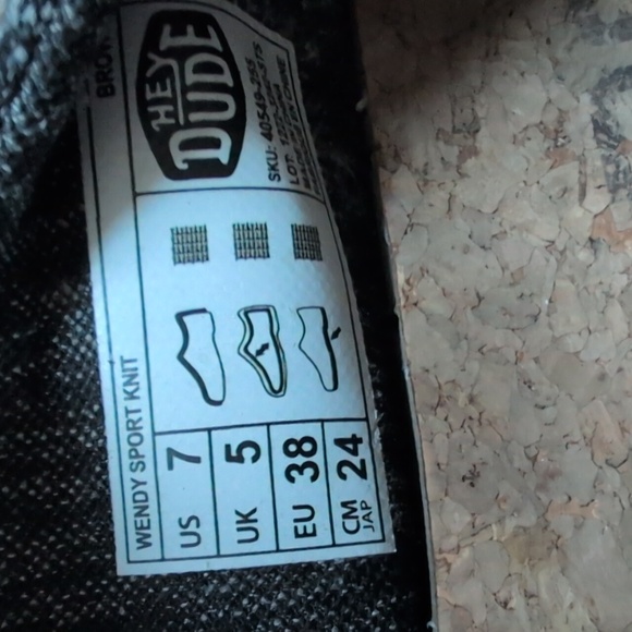 Hey Dude Casual Shoes Sz 7 - Picture 3 of 11